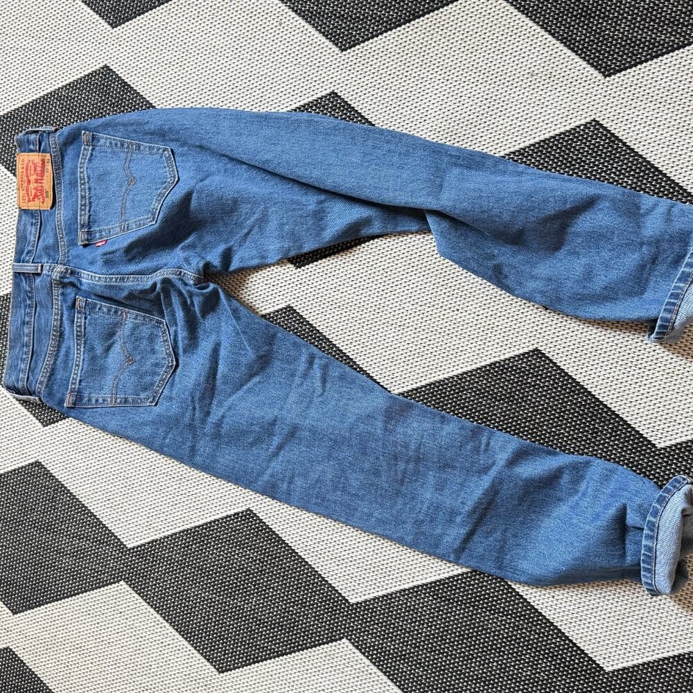 Levi's Men's 505 Regular Fit Jeans - Medium Stonewash, 29W x 32L - WORN ONCE - Picture 9 of 9